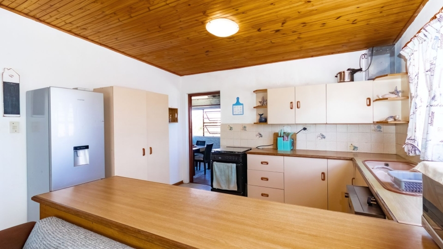 4 Bedroom Property for Sale in Pearly Beach Western Cape